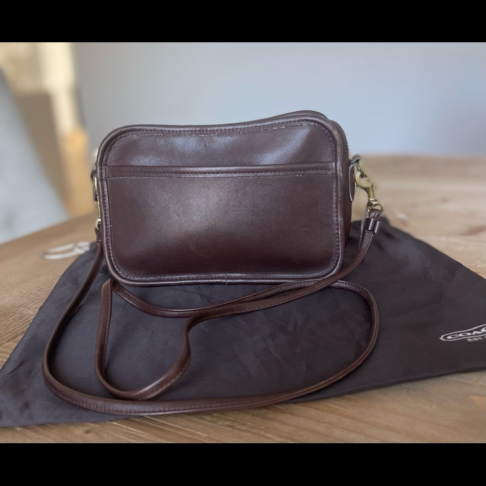 90’s Vintage Coach chocolate Leather Crossbody Bag
